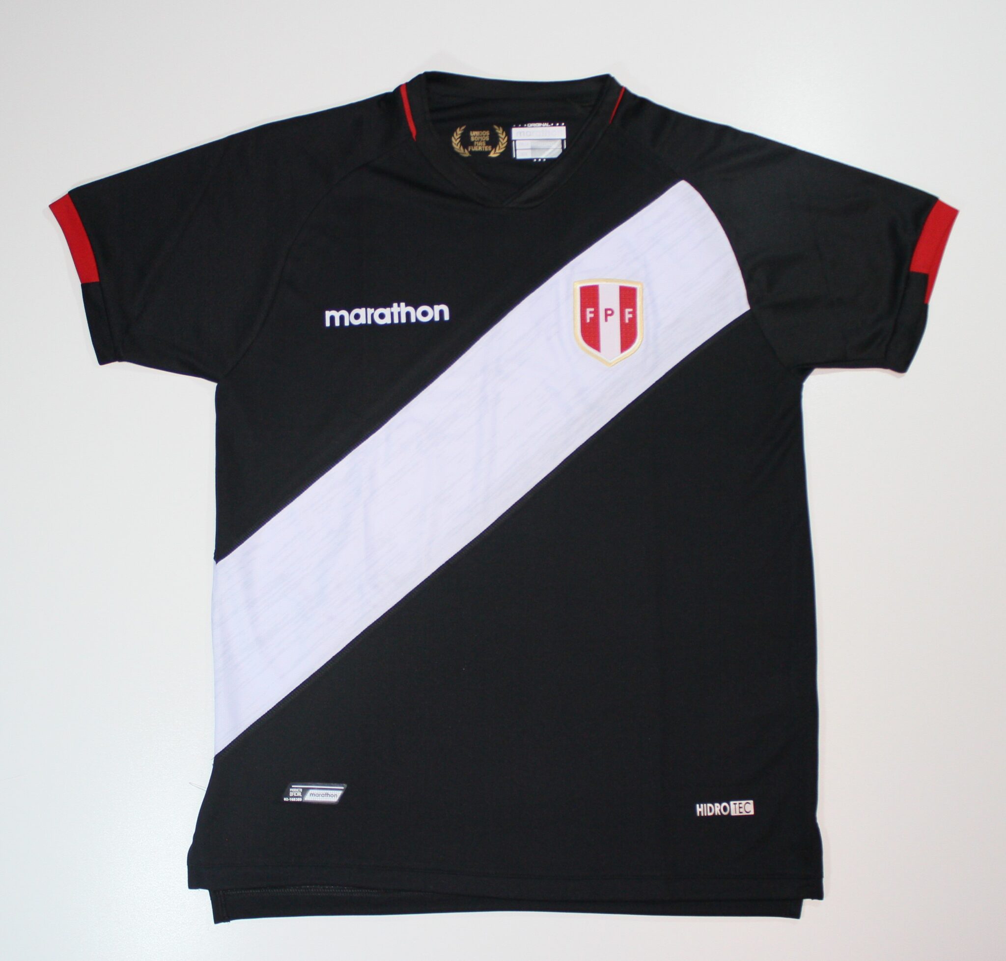 camiseta de peru alterna 2021